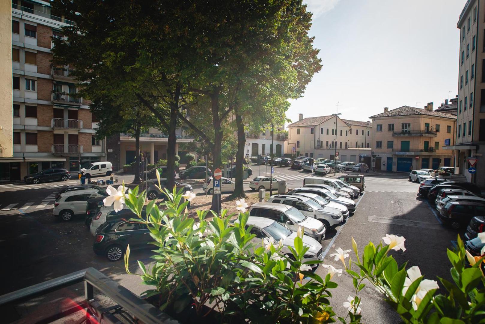Giustiniani Apartments เตรวิโซ ภายนอก รูปภาพ